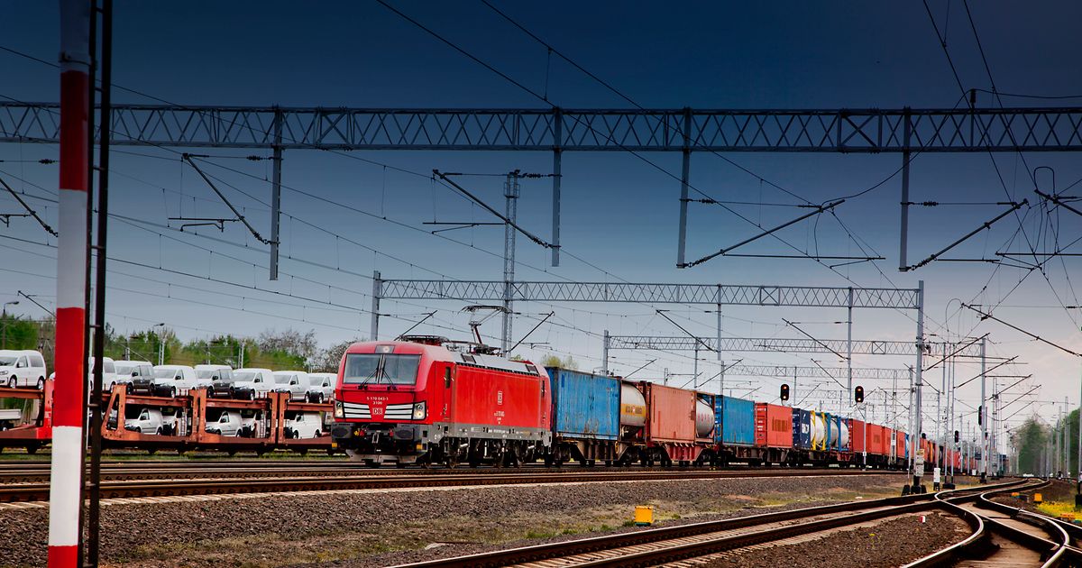 Single Stack Container Train Single containers and block train